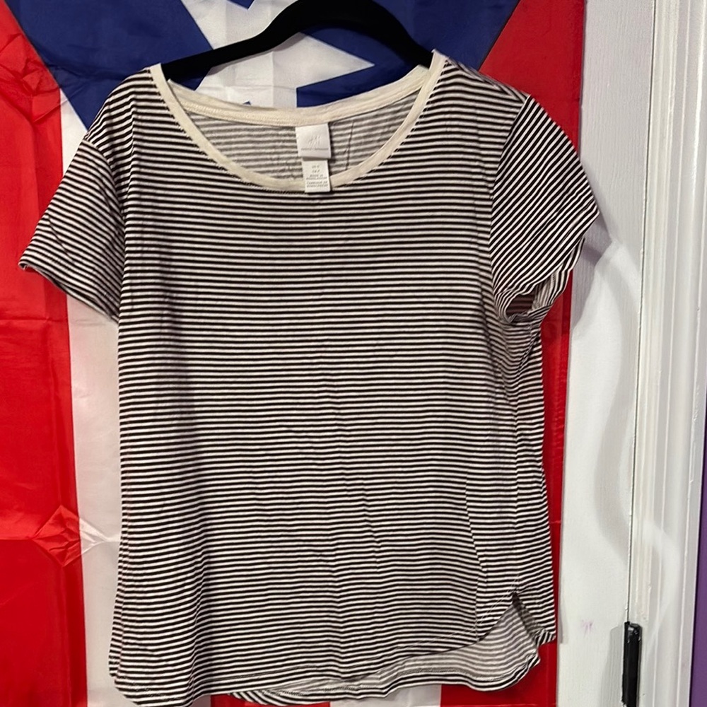 H&M Gray and White Short Sleeve Striped Tee